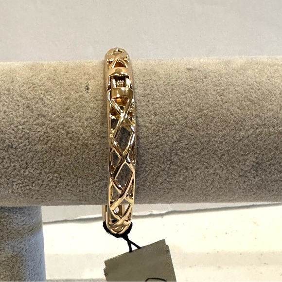NWT Sequin by Nordstrom Clamper Bangle Bracelet shiny gold tone lattice design - Picture 8 of 13